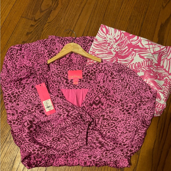 NEW! Lilly Pulitzer Deacon 3/4 Sleeve V Neck Cerise Pink Pattern Play Size 2 - Picture 7 of 15